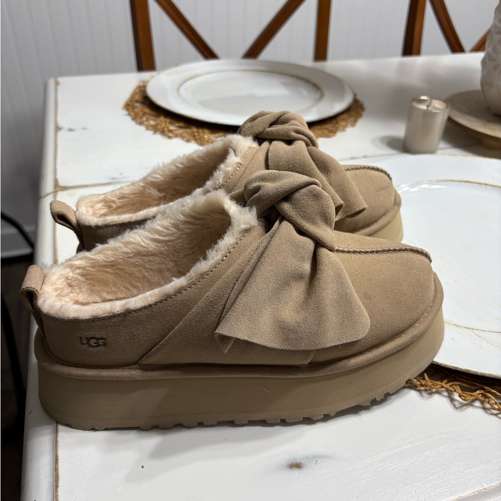 UGG Women's Cozy Tan Mules with Bow